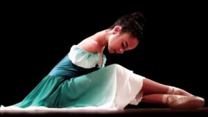 ballerina no arms