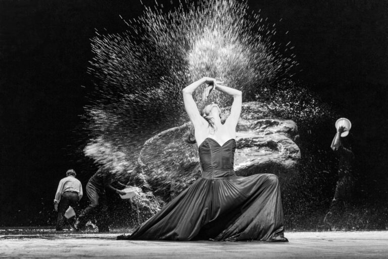 Tanztheater Wuppertal Pina Bausch // Vollmond